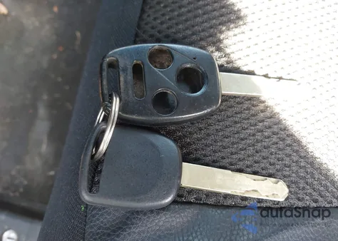 2004 Honda Accord 3.0 Ex from USA, damaged, VIN 1HGCM82644A012560